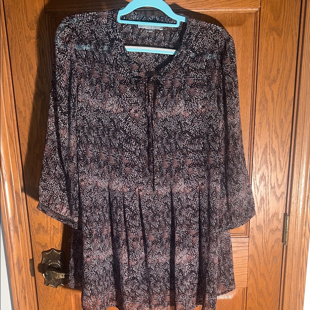 Flowy Printed Tunic Blouse in Black and Rust